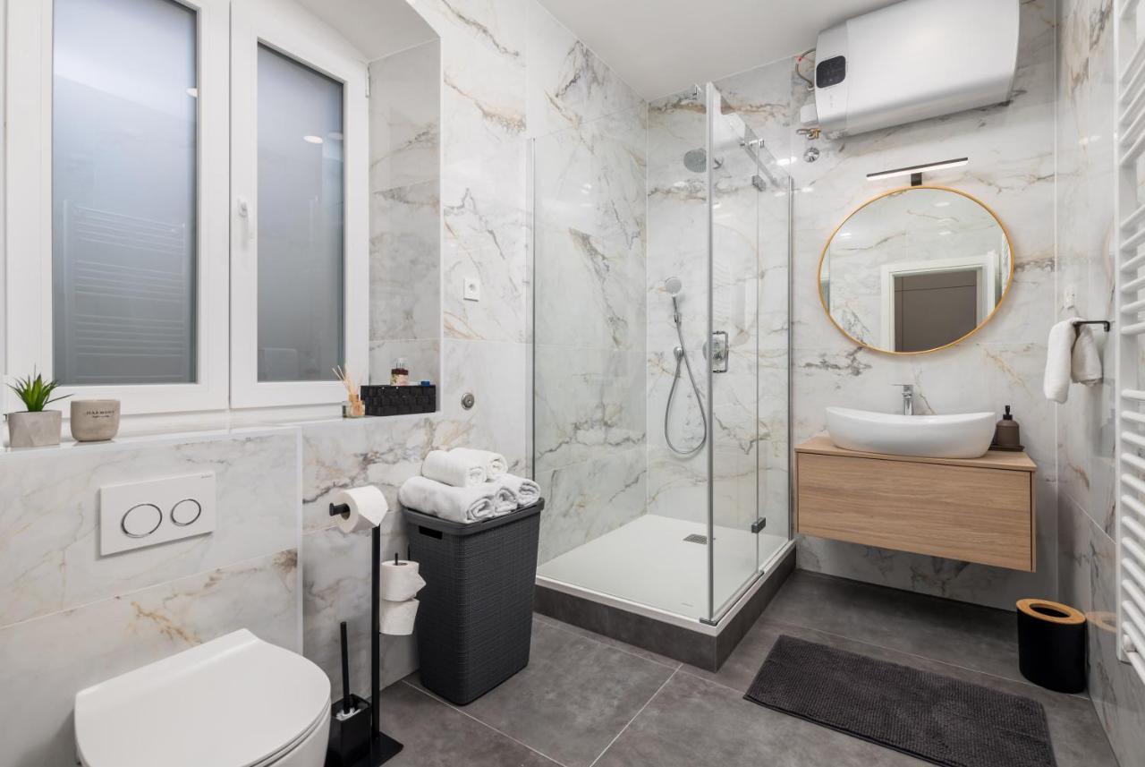 Area2 Center Luxury Apartment Rijeka Eksteriør bilde