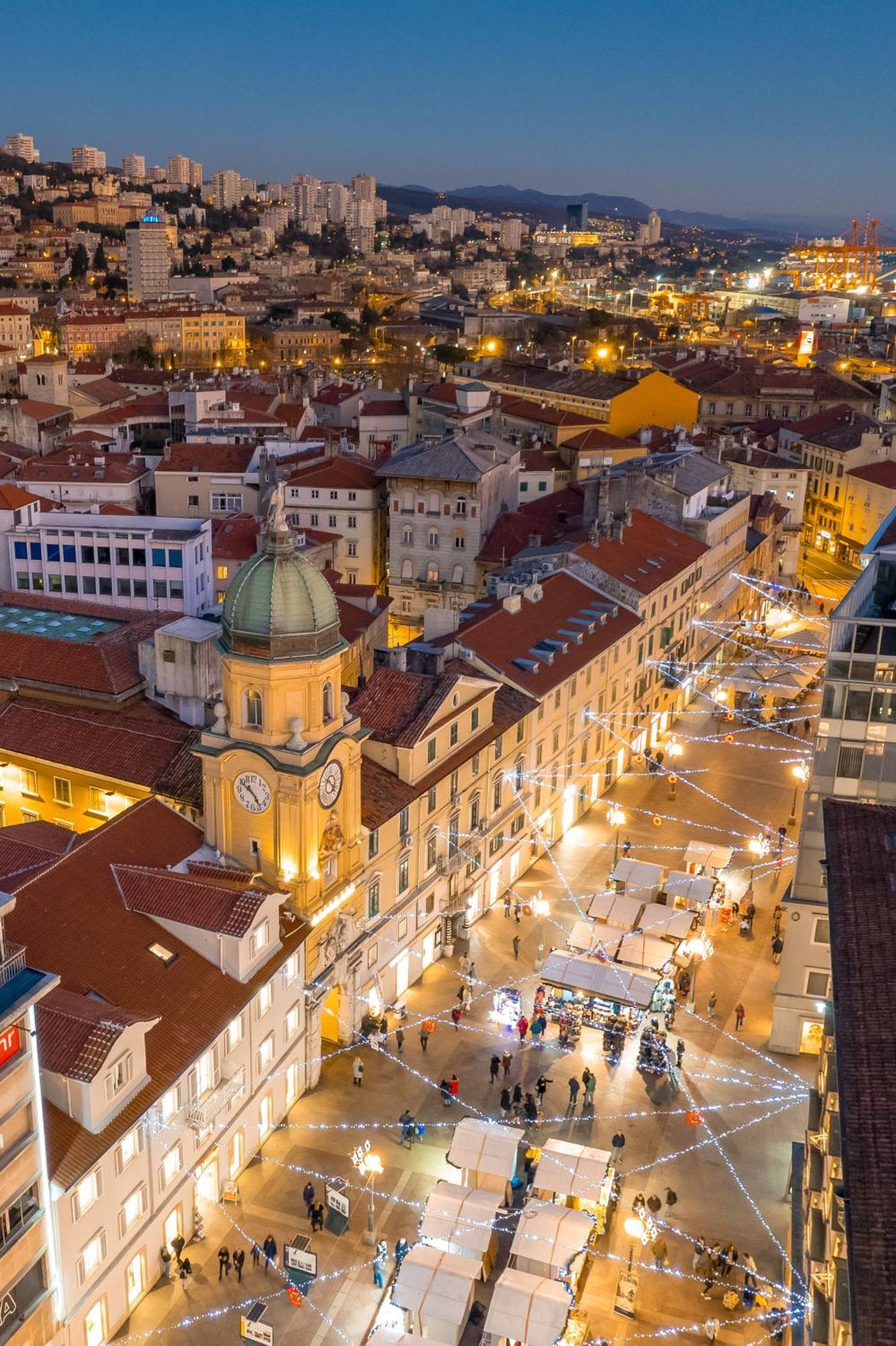 Area2 Center Luxury Apartment Rijeka Eksteriør bilde